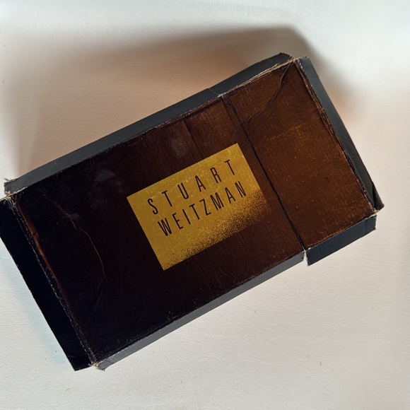 Stuart Weitzman Beige Woven Leather Pumps in 8.5 - Picture 8 of 9